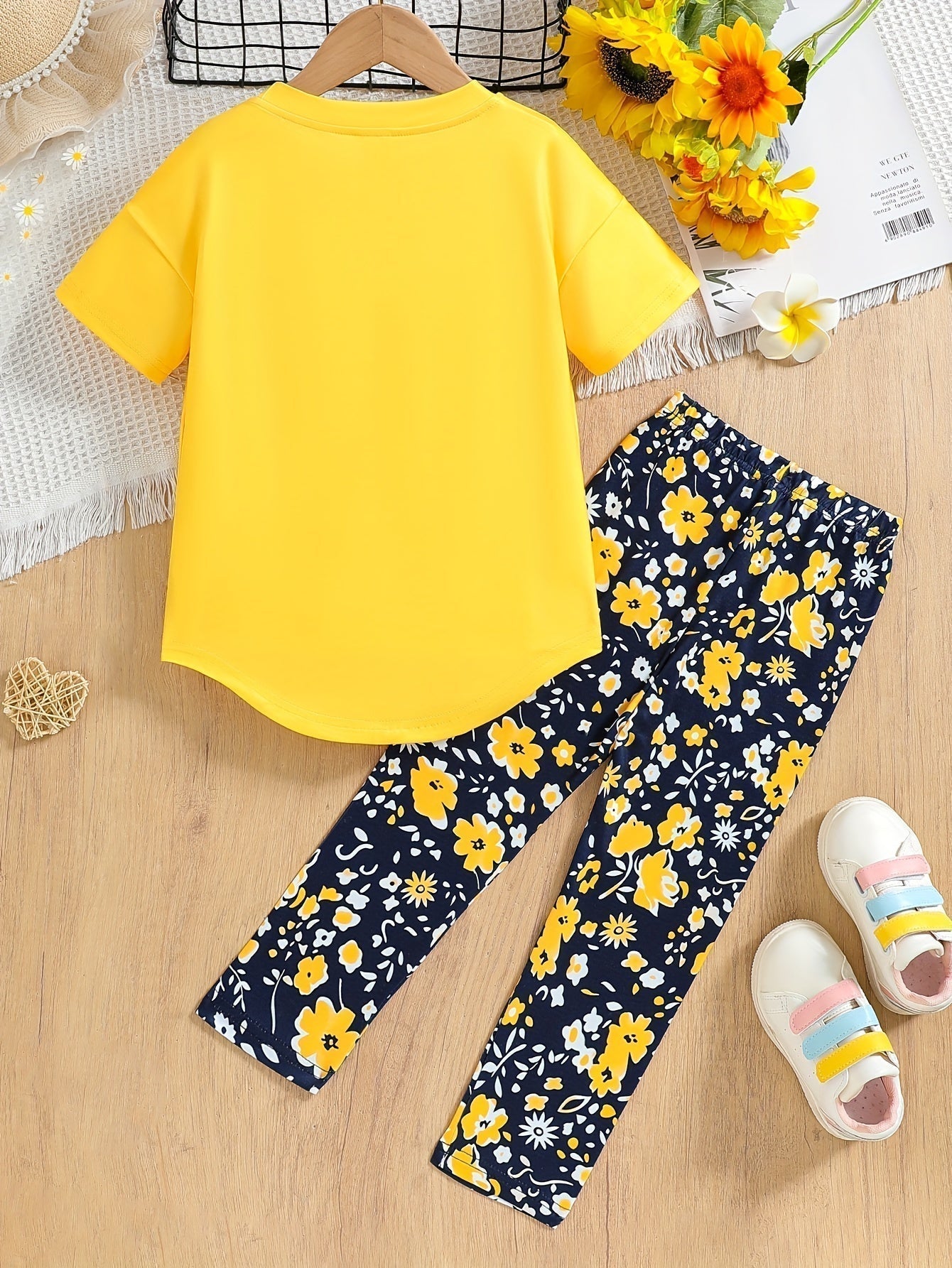 2 pcs Girls Party Outfit - Graphic Tee & Floral Leggings