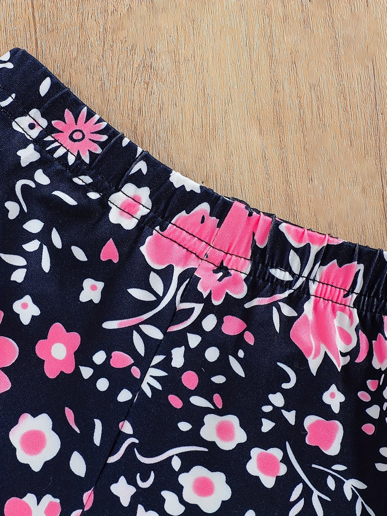 2 pcs Girls Party Outfit - Graphic Tee & Floral Leggings