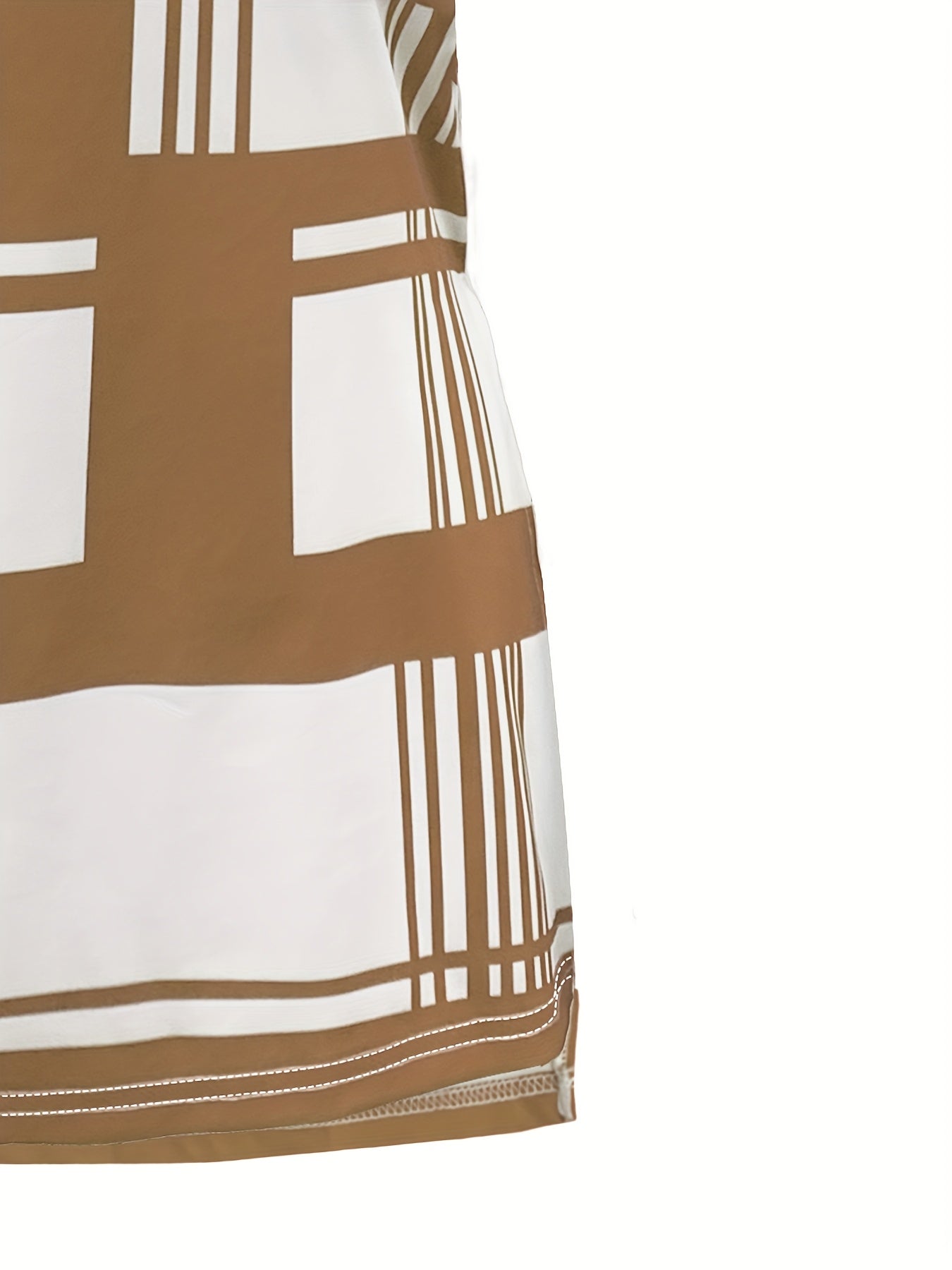 New Summer Elegant Women T-shirt with Black Plaid Print