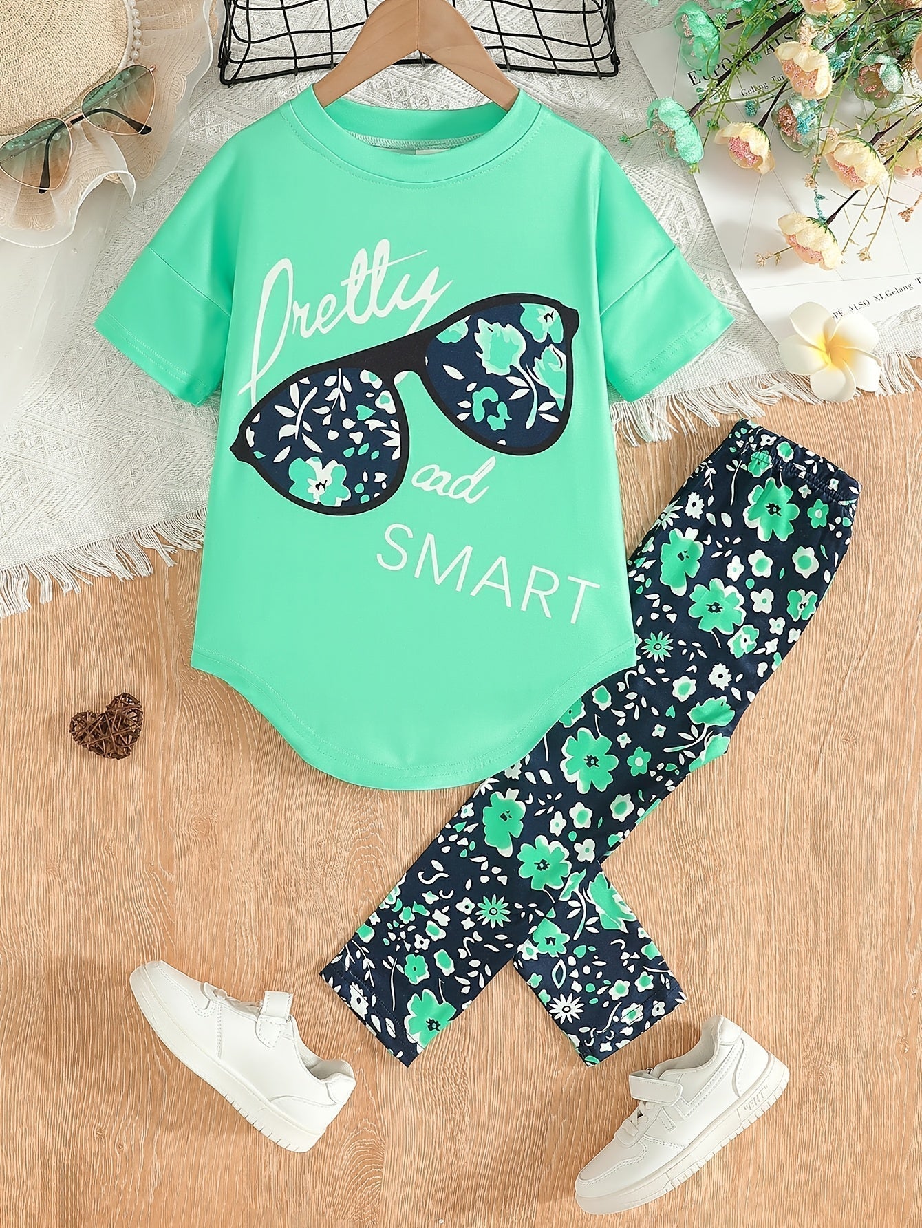  2 pcs Girls Party Outfit - Graphic Tee & Floral Leggings
