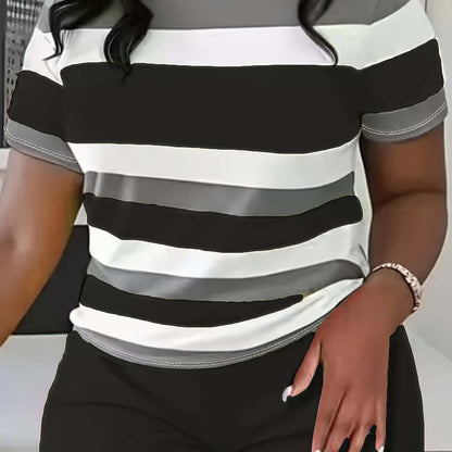 Women's plus size striped t-shirt 